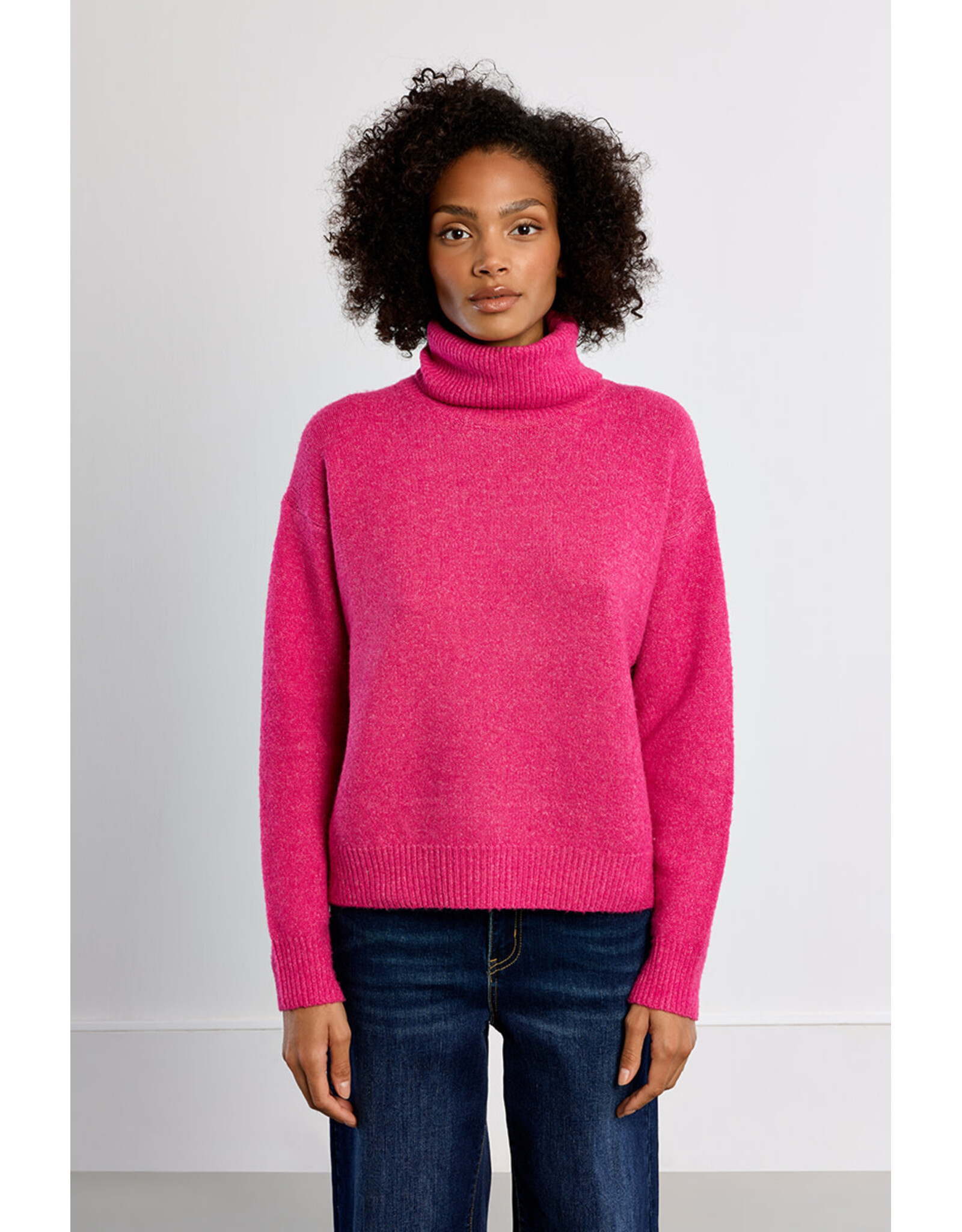 Molly Bracken Molly Bracken - Turtleneck Sweater (Fuschia)