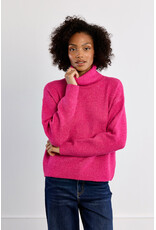 Molly Bracken Molly Bracken - Turtleneck Sweater (Fuschia)