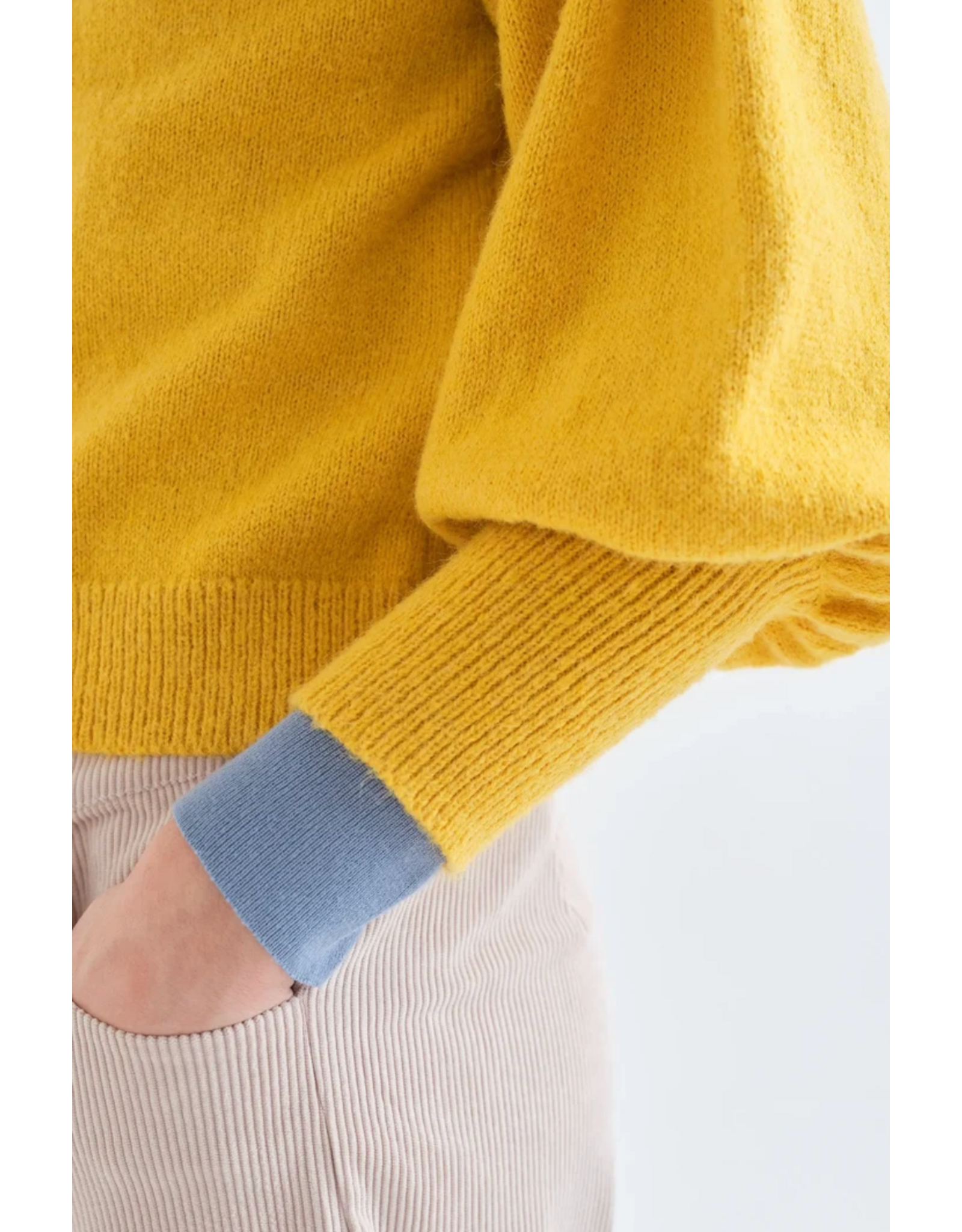 Compania Fantastica Compania Fantastica - Fancy Sleeve Jumper (Yellow)