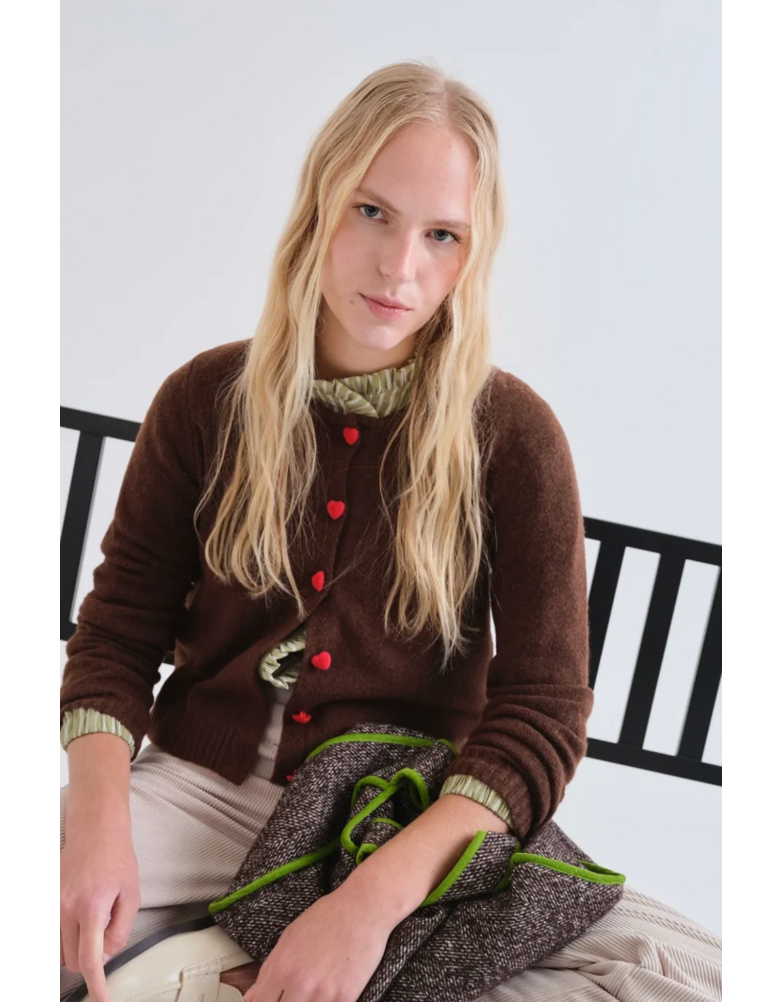 Compania Fantastica Compania Fantastica - Heart Button Cardigan (Brown)