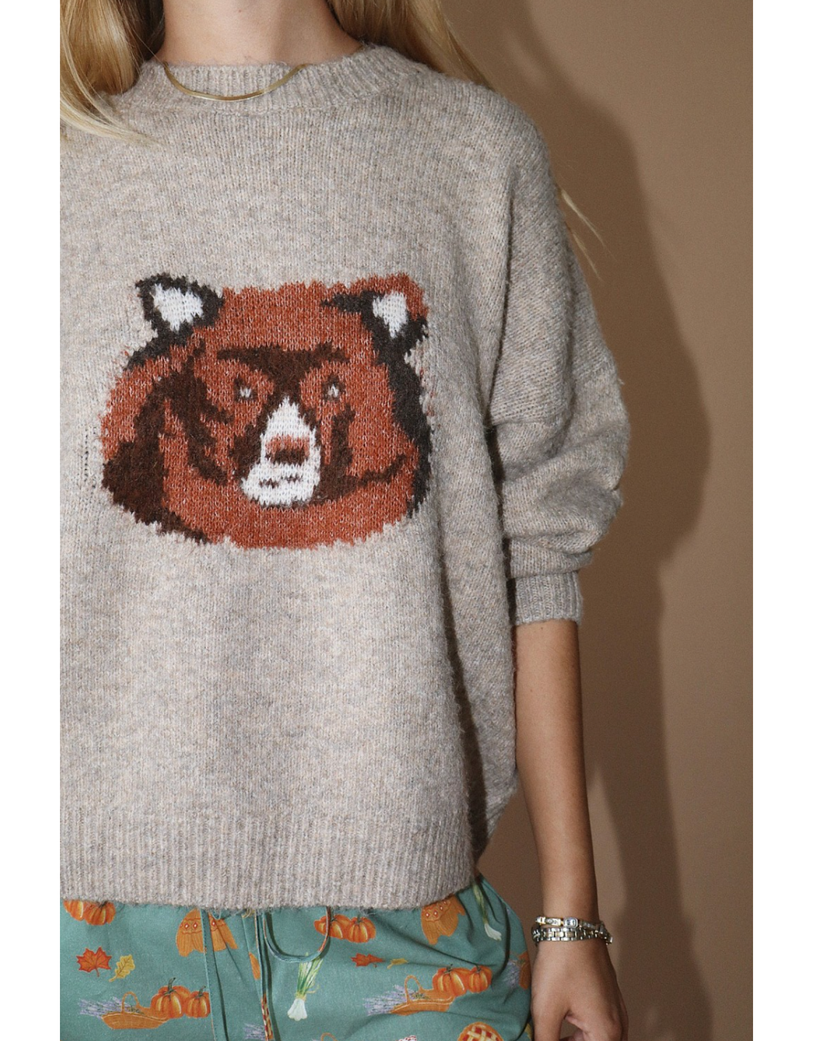 Bailey Rose Brown Bear Graphic Knit Pullover (Oatmeal)
