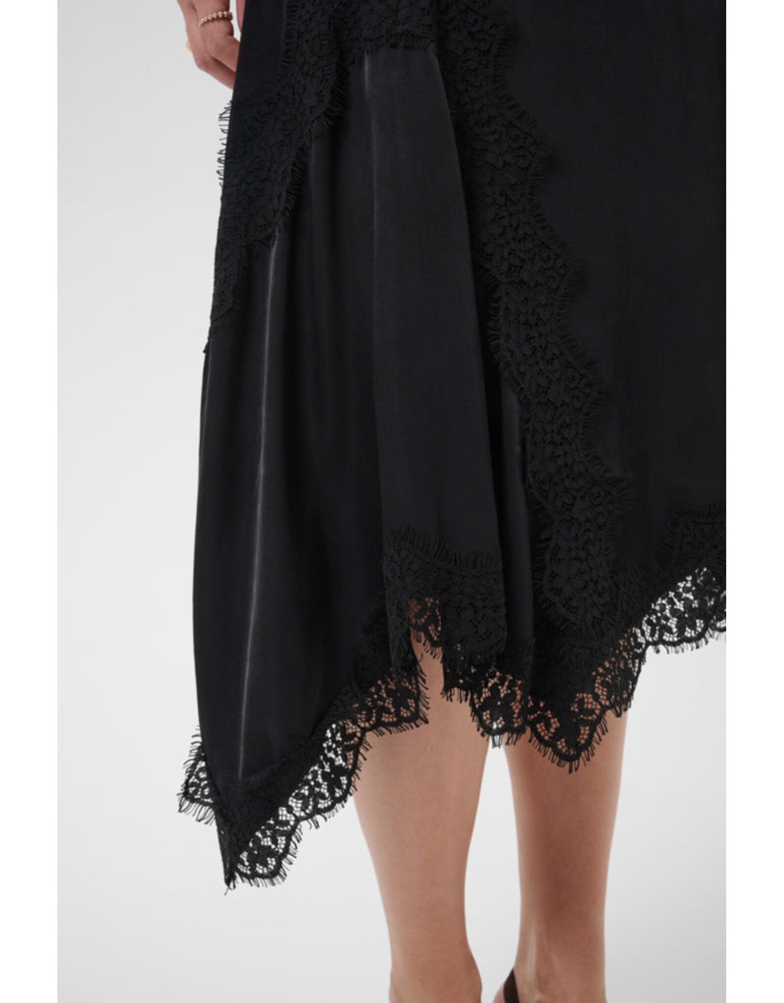 Cream Cream - Confir Skirt (Pitch Black)
