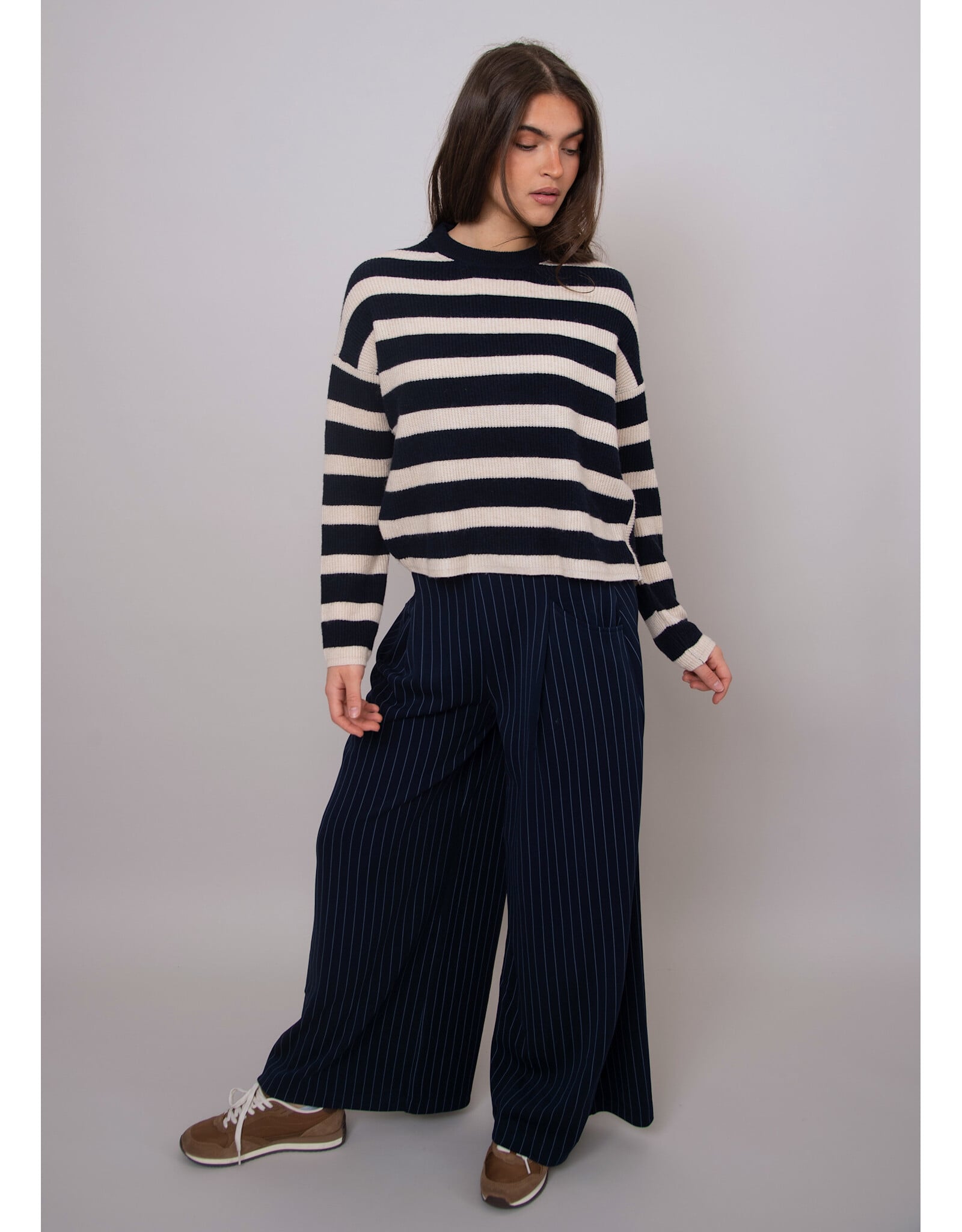 RD Style RD Style - Maheen Long Sleeve Crew Neck (Navy - Beige)