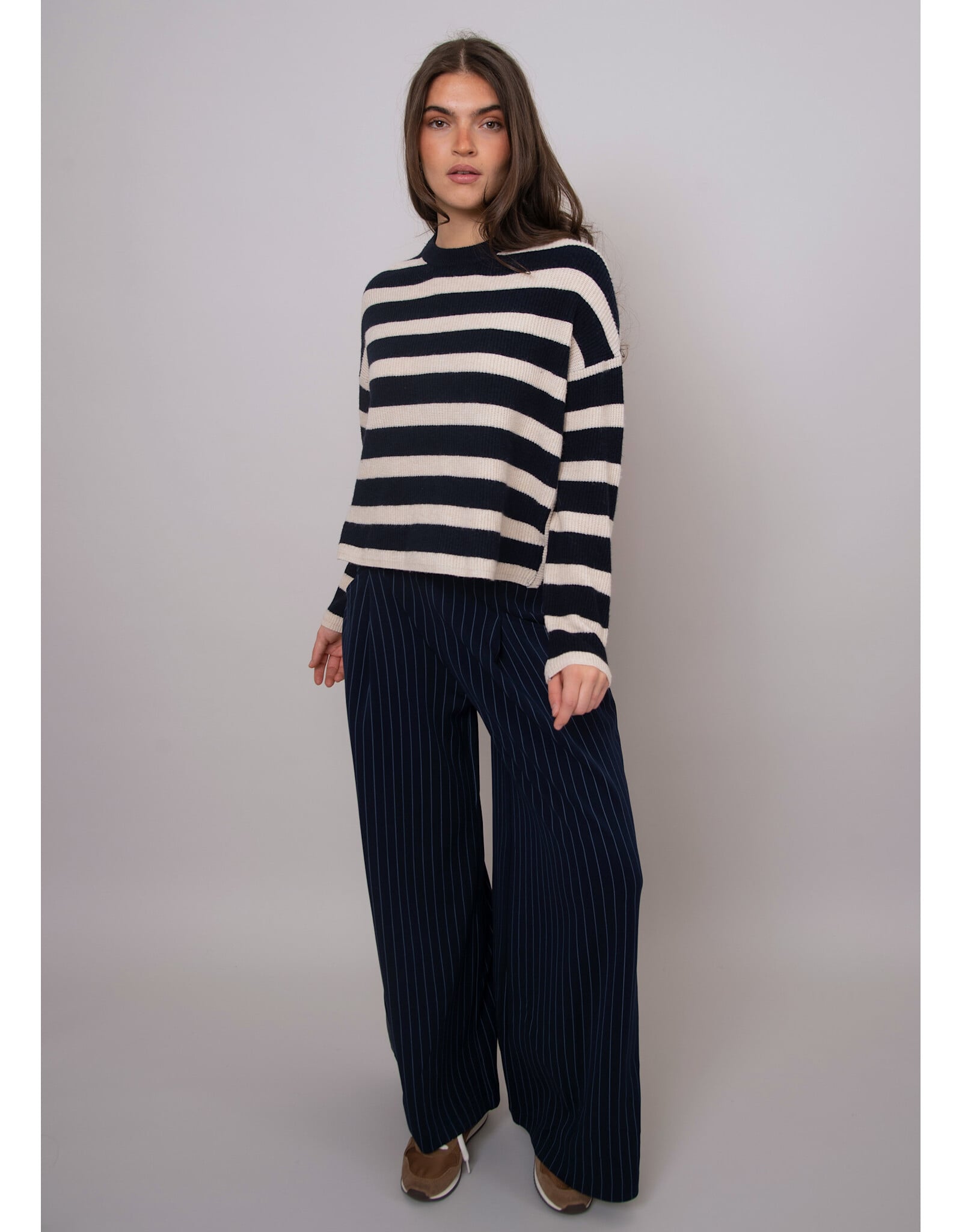 RD Style RD Style - Maheen Long Sleeve Crew Neck (Navy - Beige)