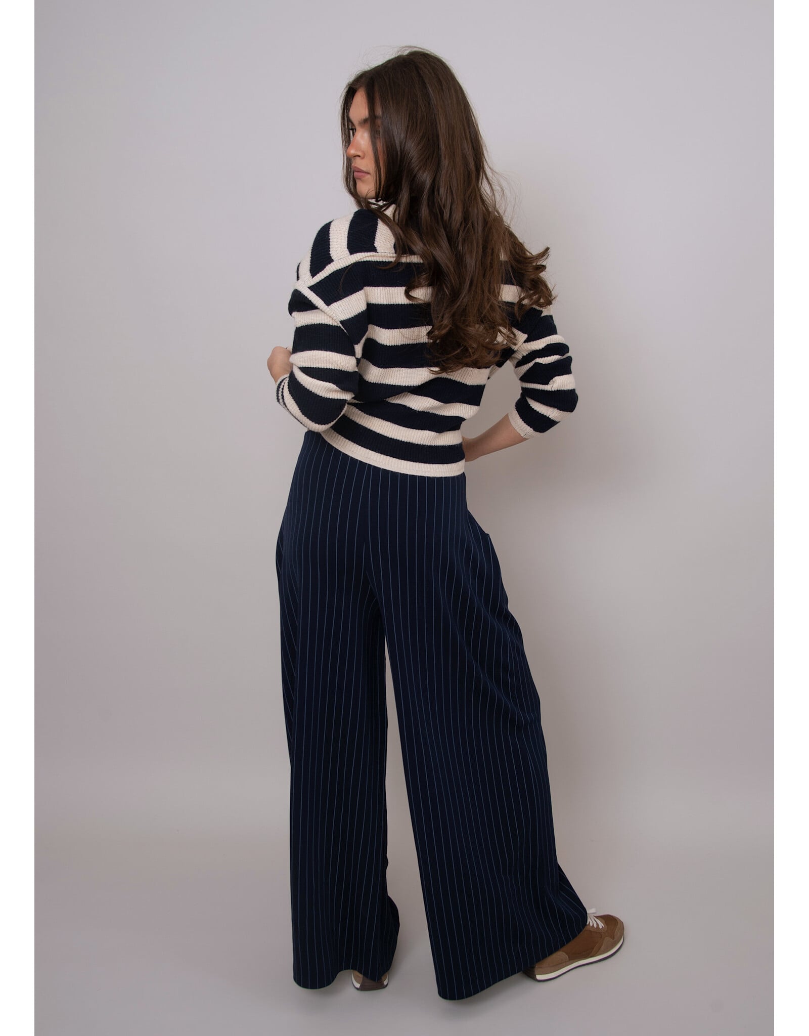 RD Style RD Style - Maheen Long Sleeve Crew Neck (Navy - Beige)