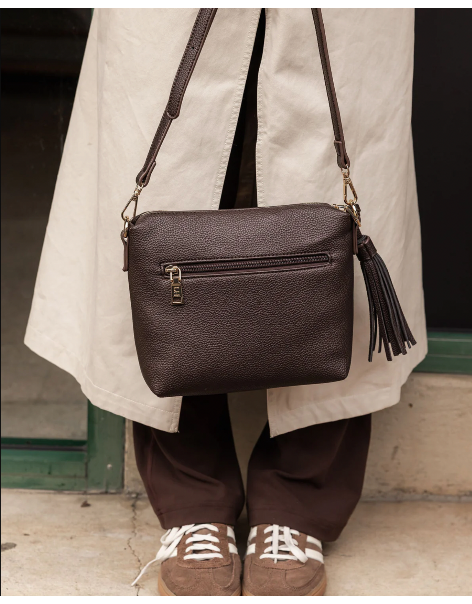 Louenhide Louenhide - Kasey Crossbody Bag (Chocolate)