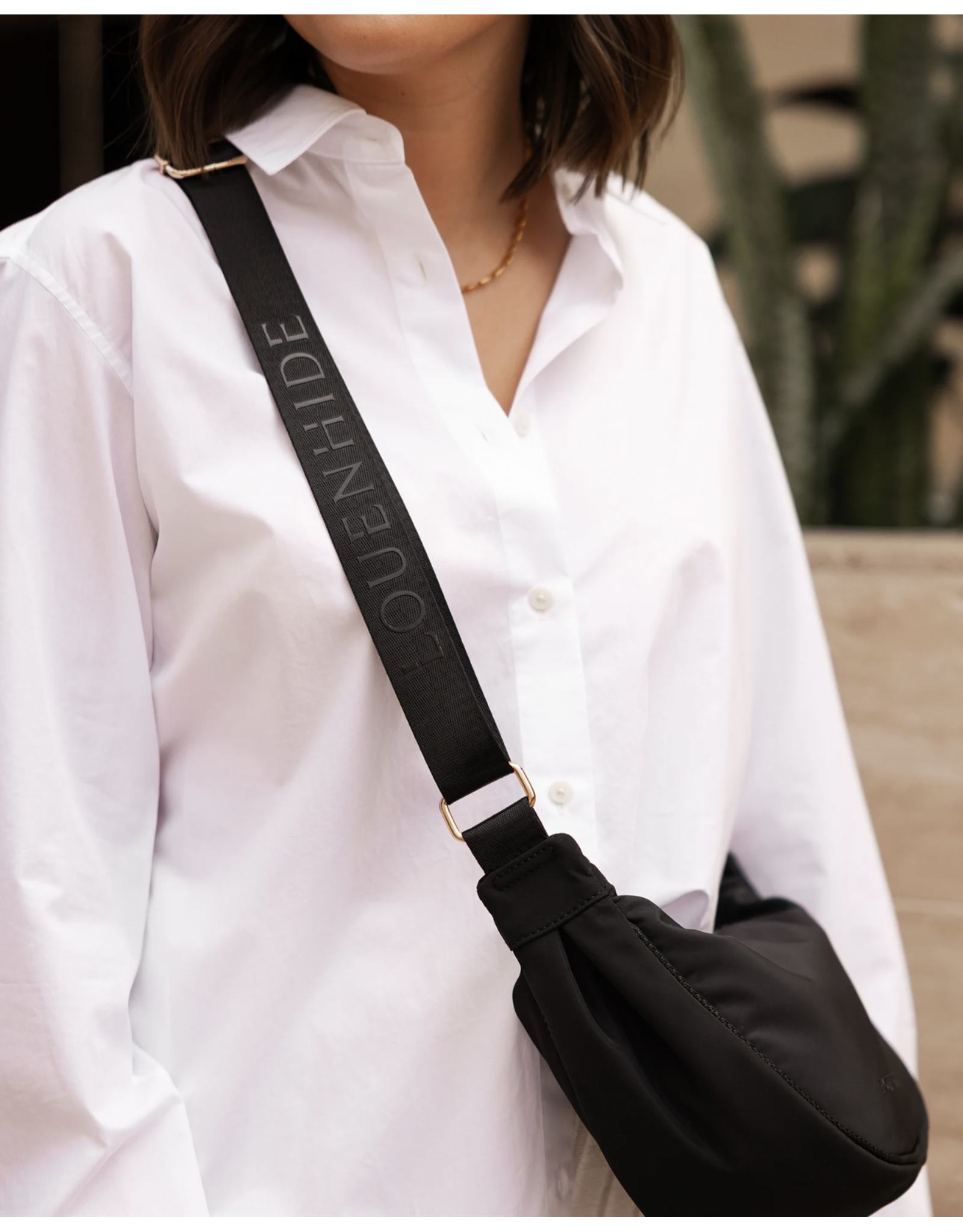 Louenhide Louenhide - Sylvia Nylon Sling Bag (Black)