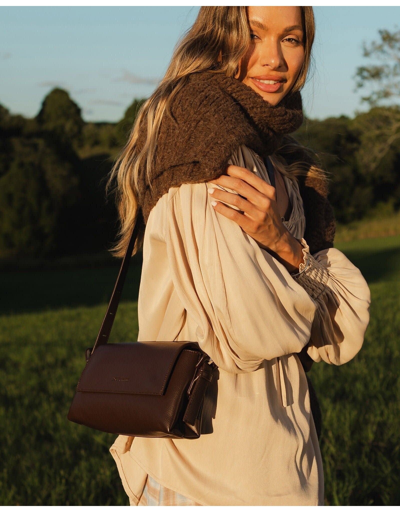 Louenhide Louenhide - Sophia Crossbody Bag (Chocolate)