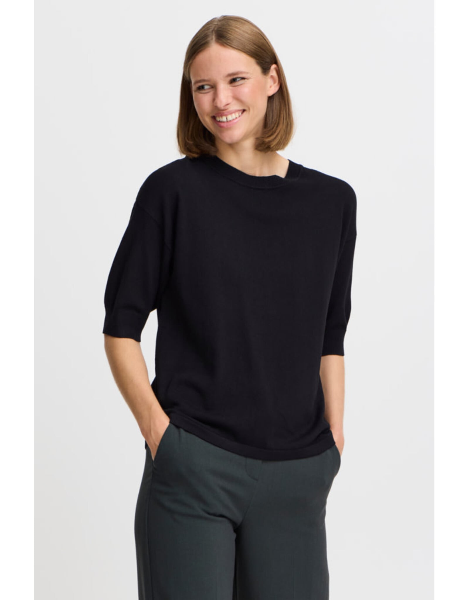 b.young b.young - Morla Short Sleeve Pullover (Black)