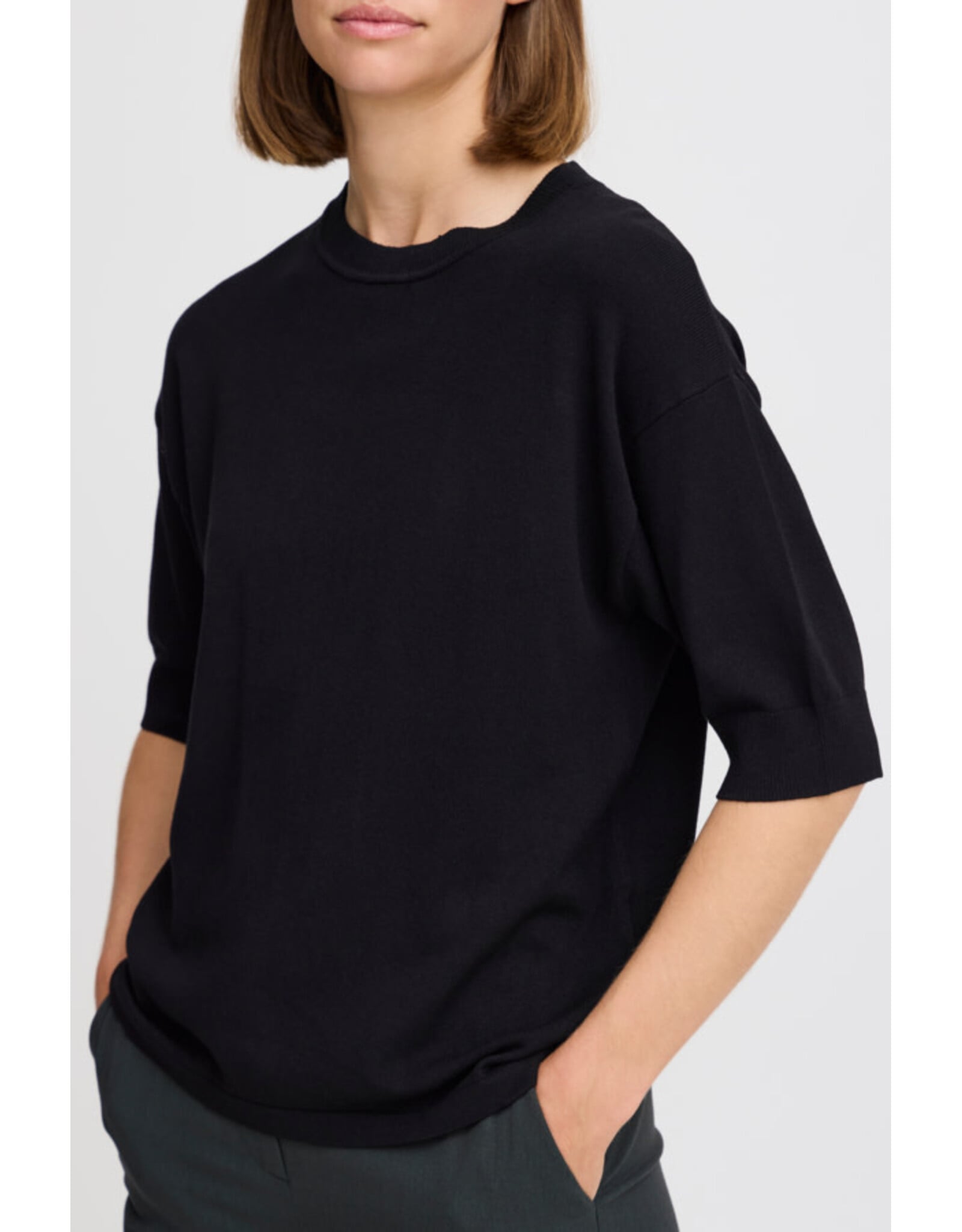 b.young b.young - Morla Short Sleeve Pullover (Black)