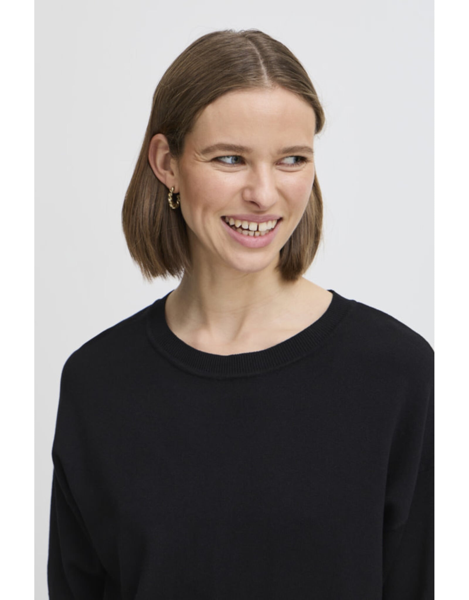 b.young b.young - Morla Short Sleeve Pullover (Black)