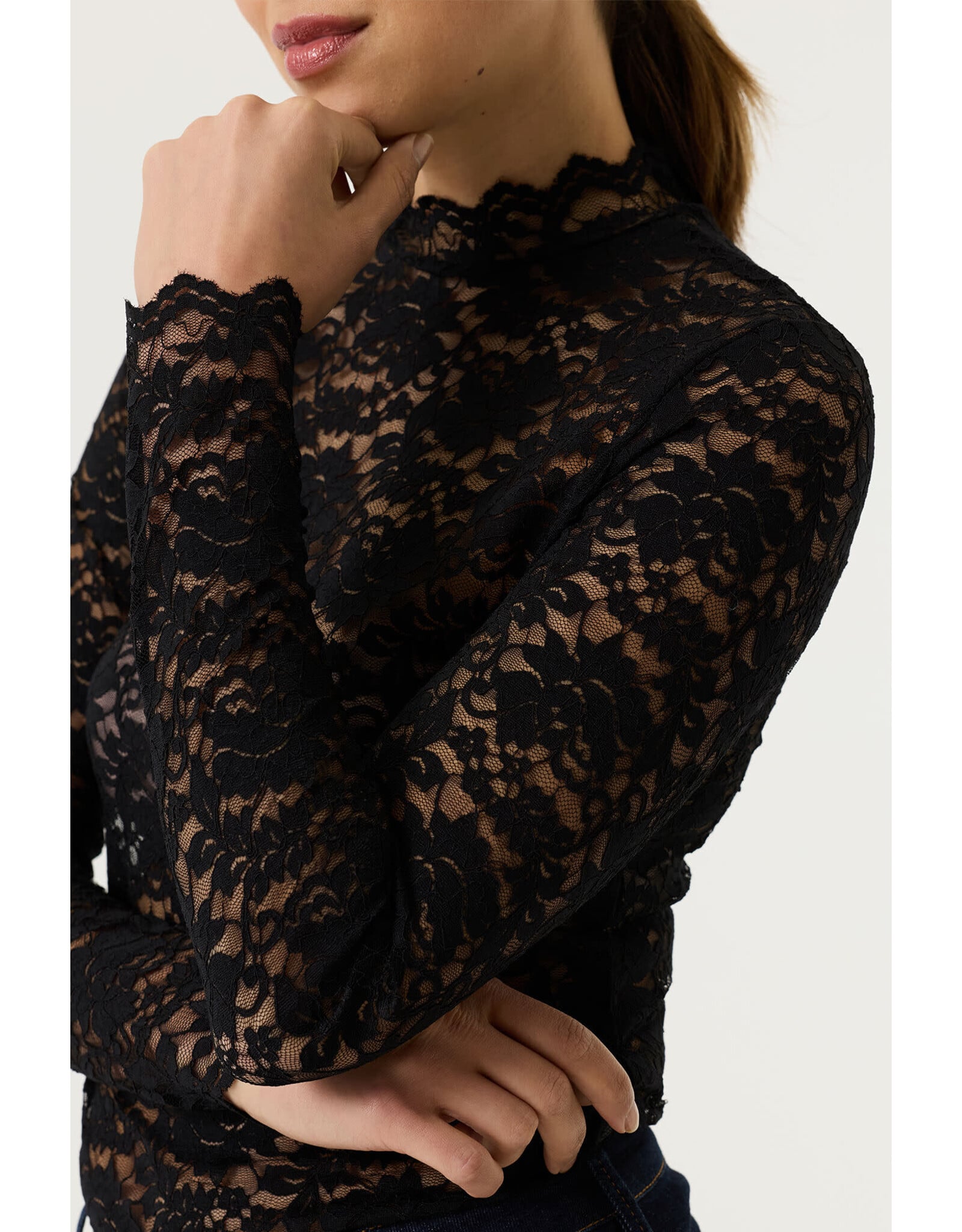 Garcia Garcia - Lace Long Sleeve (Black)