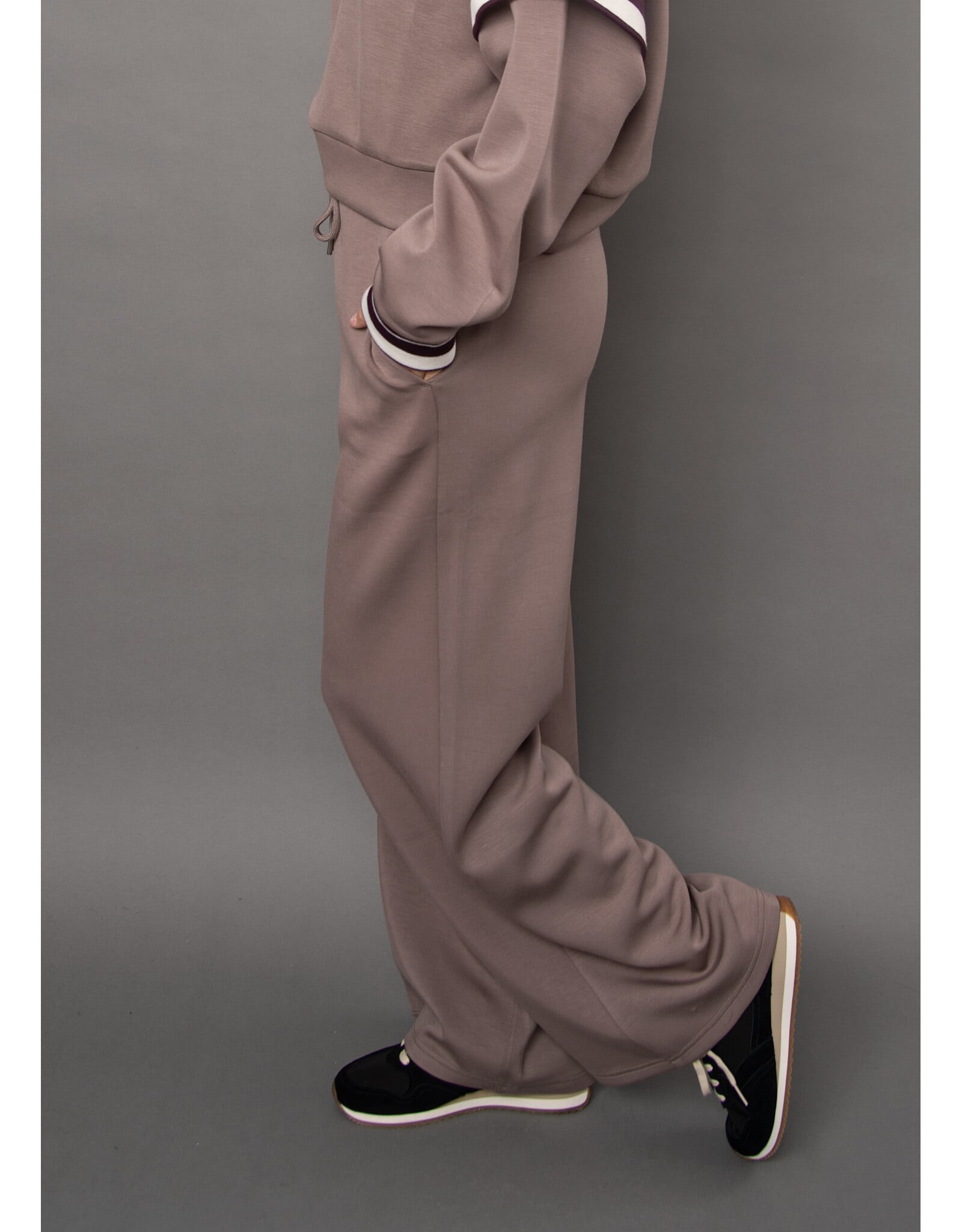 RD Style RD Style - Erika Athletic Signature Soft Knit (Moonrock)