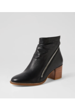 Django and Juliette Django & Juliette - Melech (Black Leather)