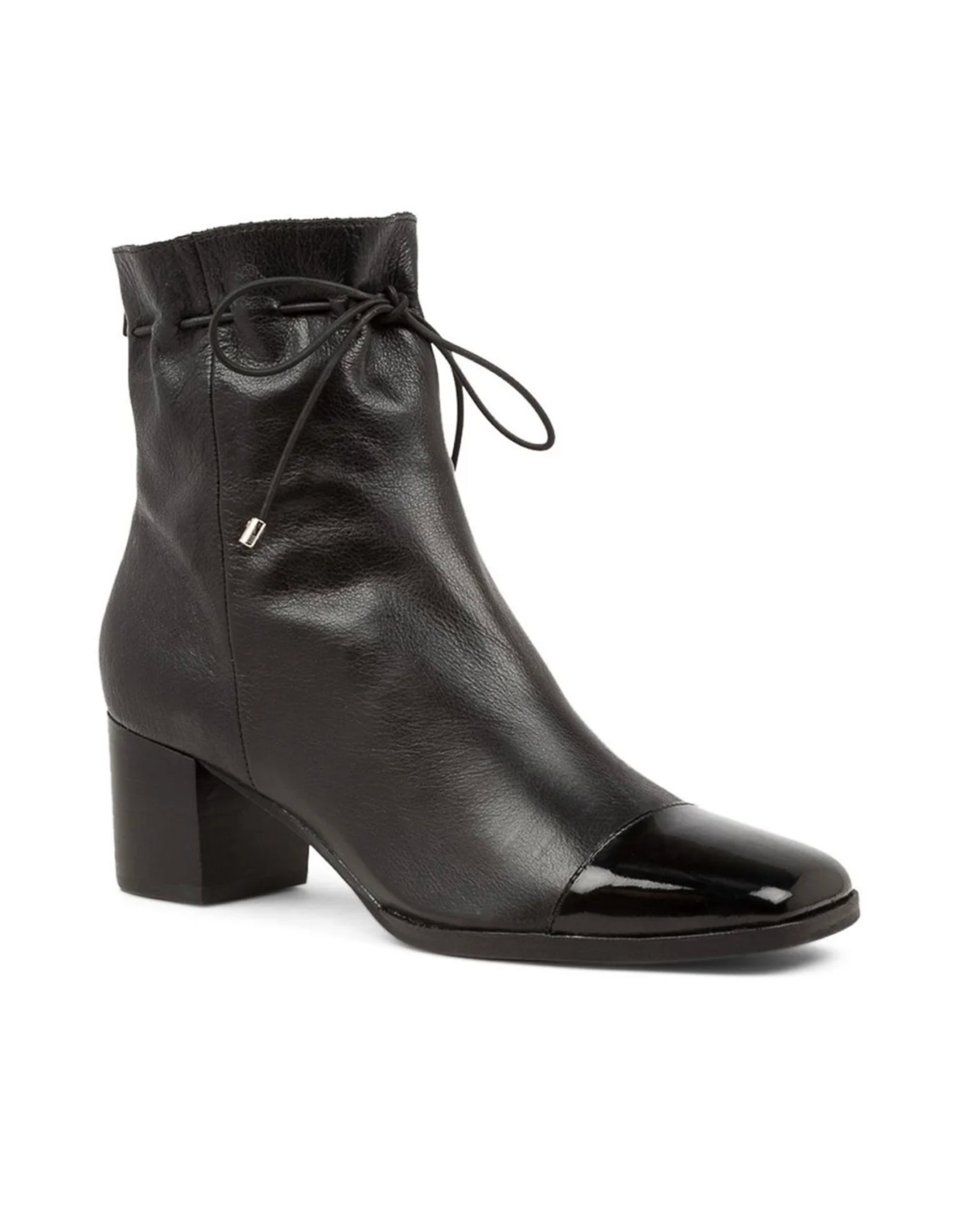 Django and Juliette Django & Juliette - Valina  (Black / Patent)