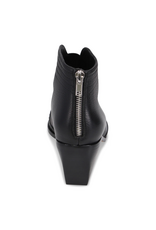 Django and Juliette Django & Juliette - Jonquity (Black Leather)