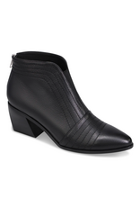 Django and Juliette Django & Juliette - Jonquity (Black Leather)