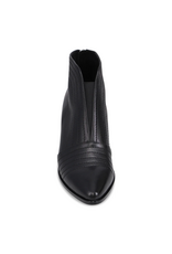 Django and Juliette Django & Juliette - Jonquity (Black Leather)