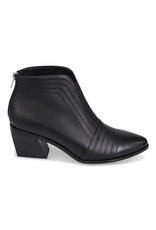 Django and Juliette Django & Juliette - Jonquity (Black Leather)