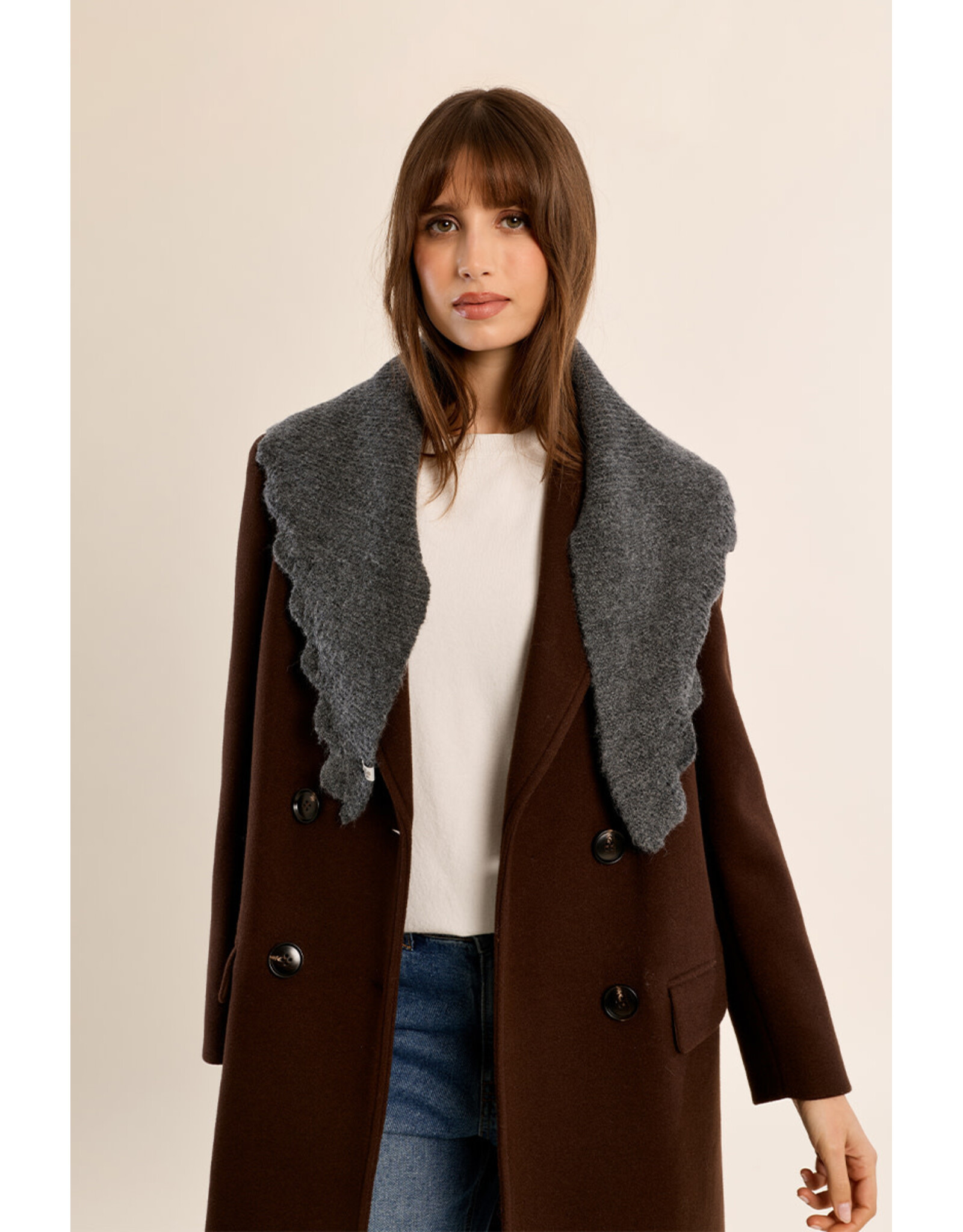 Molly Bracken Molly Bracken - Knit Scalloped Edge Scarf (Grey)