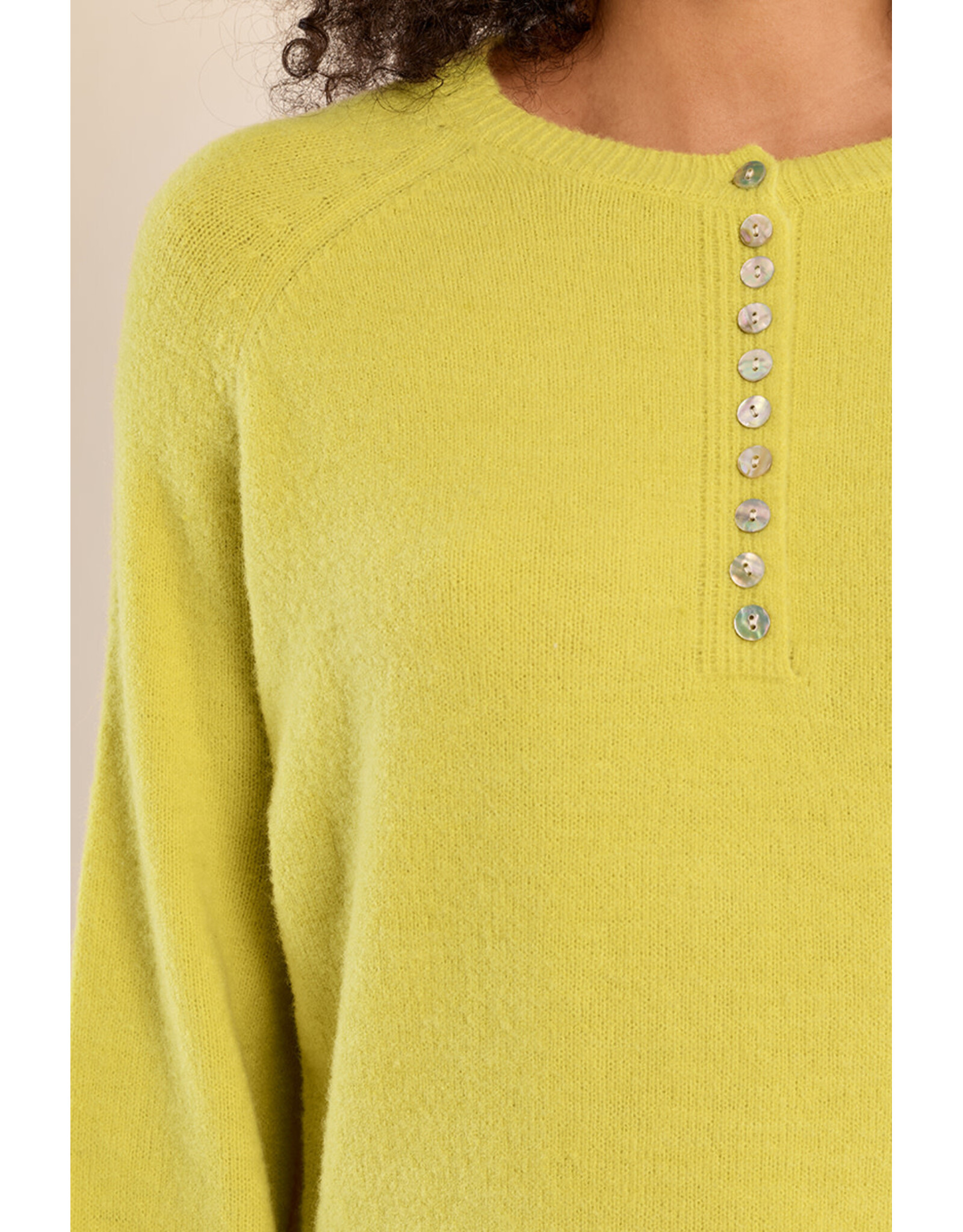 Molly Bracken Molly Bracken - Button Down Sweater (Lime)