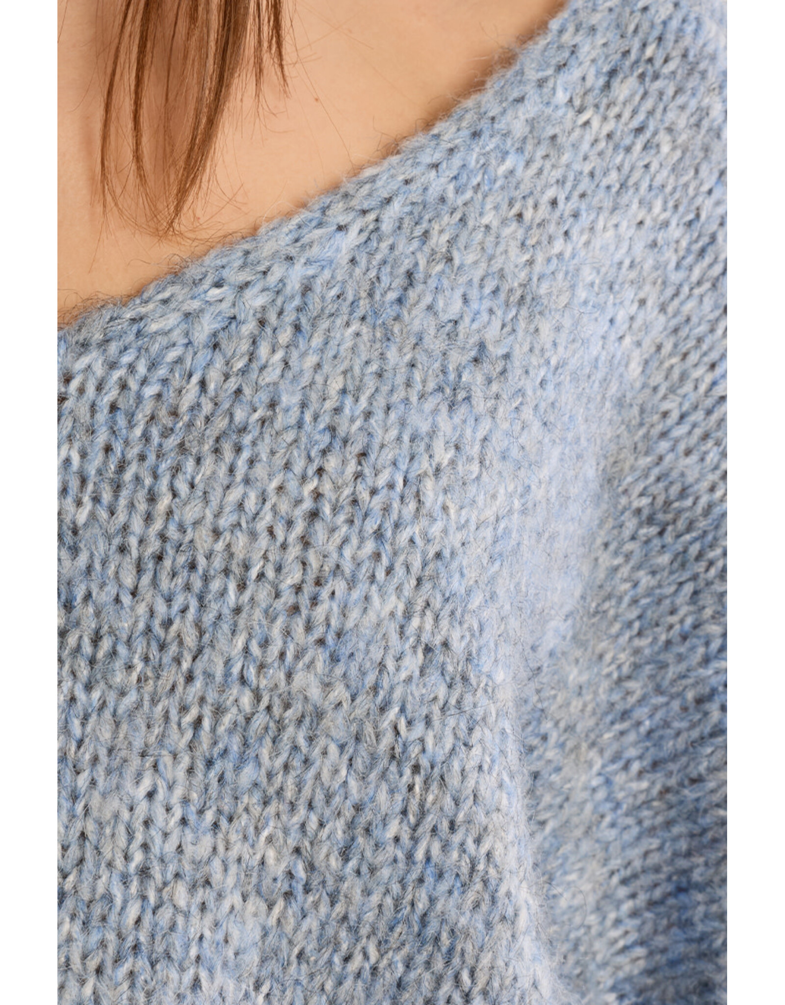 Molly Bracken Molly Bracken - V Neck Sweater (Denim Blue)