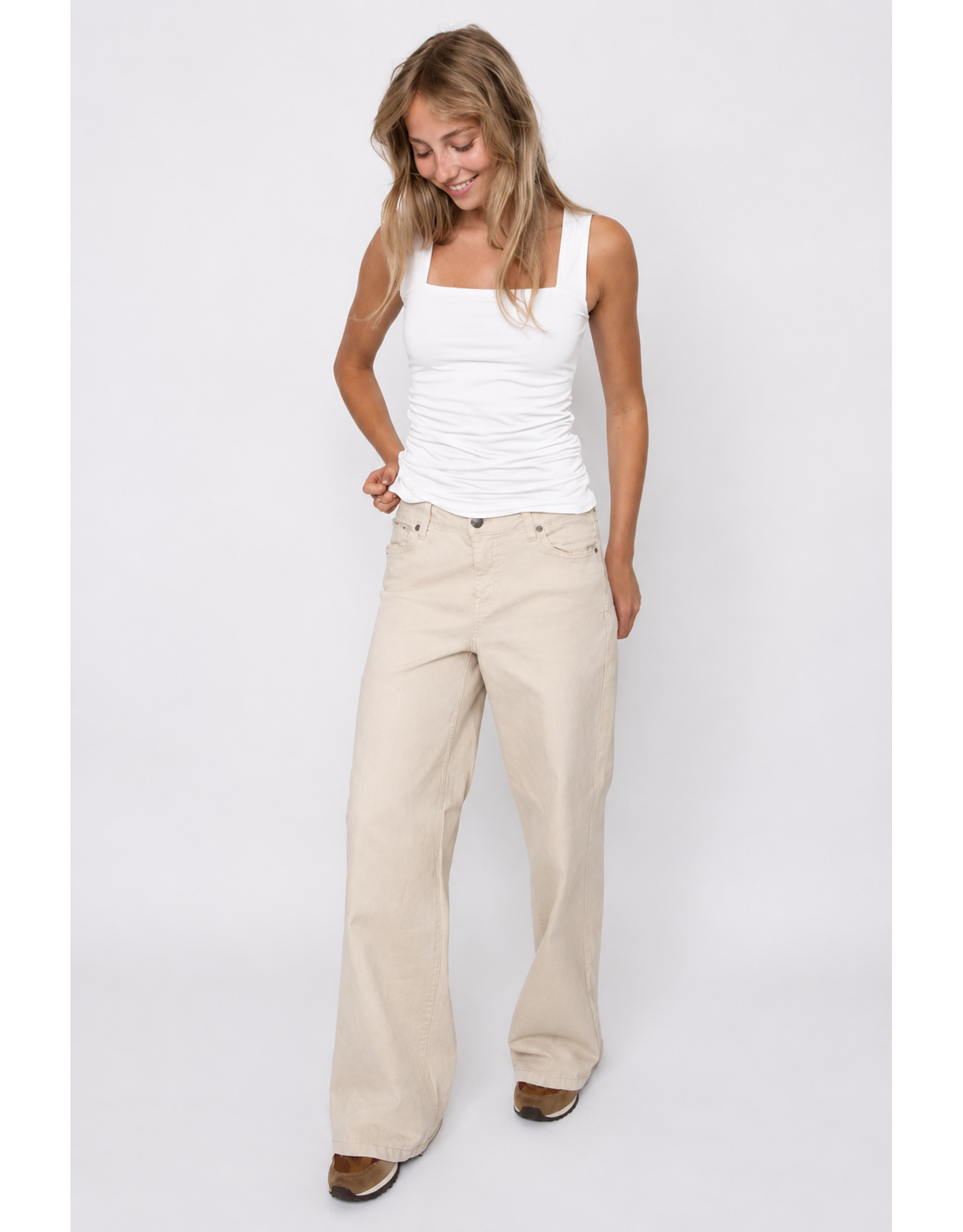 RD Style RD Style - Davinci Signature Second Skin Square Neck Ruched Top (White)