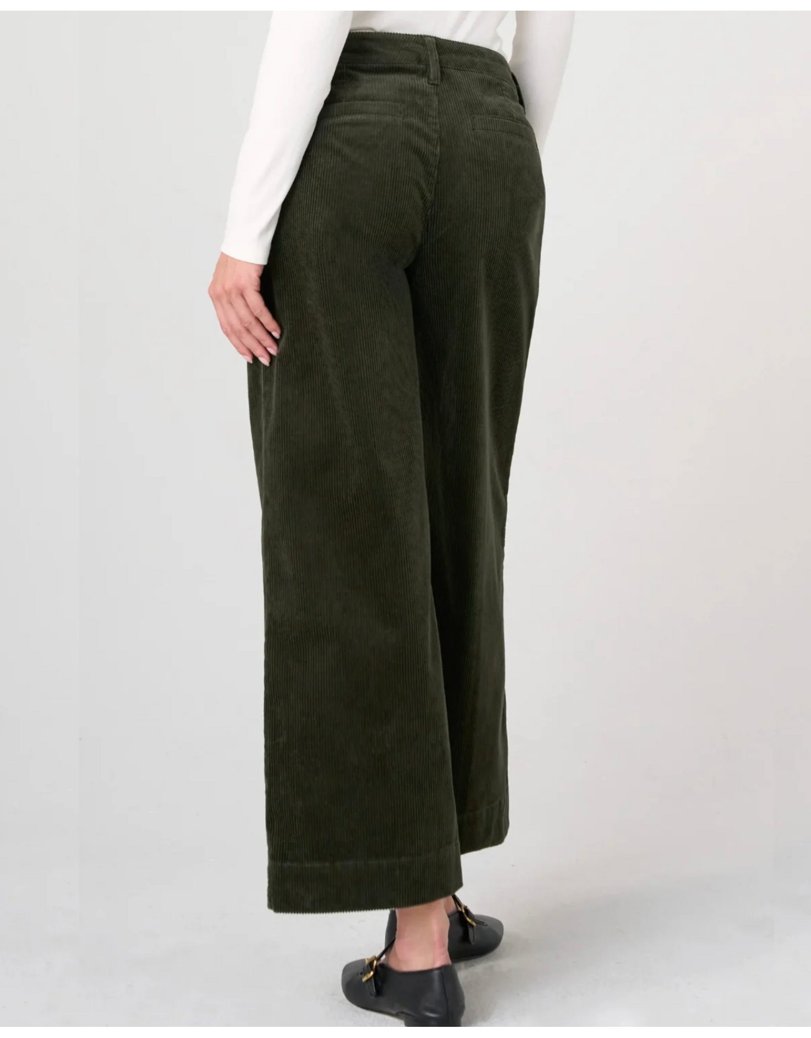 Liverpool Liverpool - Mid-Rise Crop Wide Leg w/ Pintuck (Hunter Green)