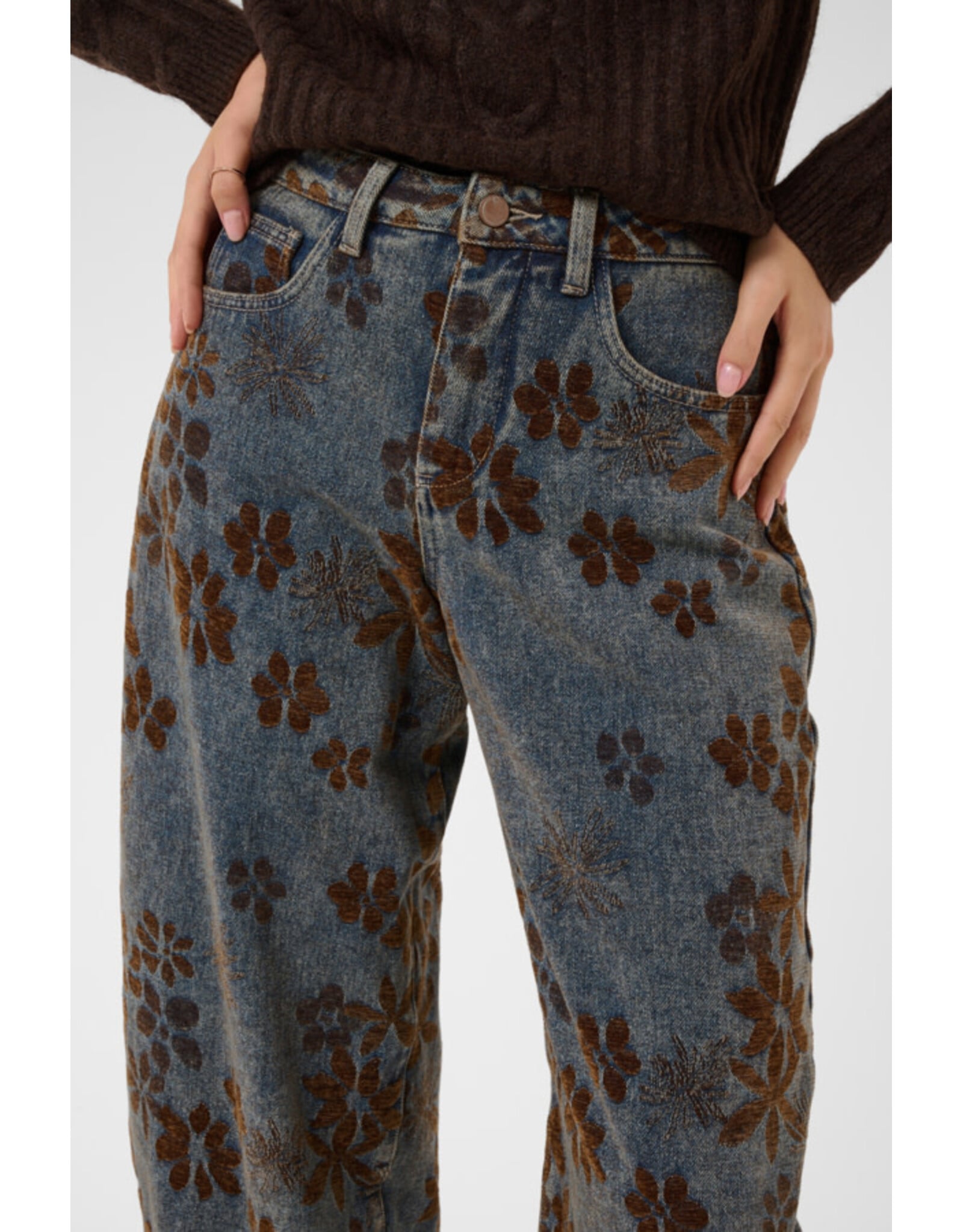 Cream Cream - Ramona Barrel Jeans - Relaxed Fit (Brown Floral Denim)