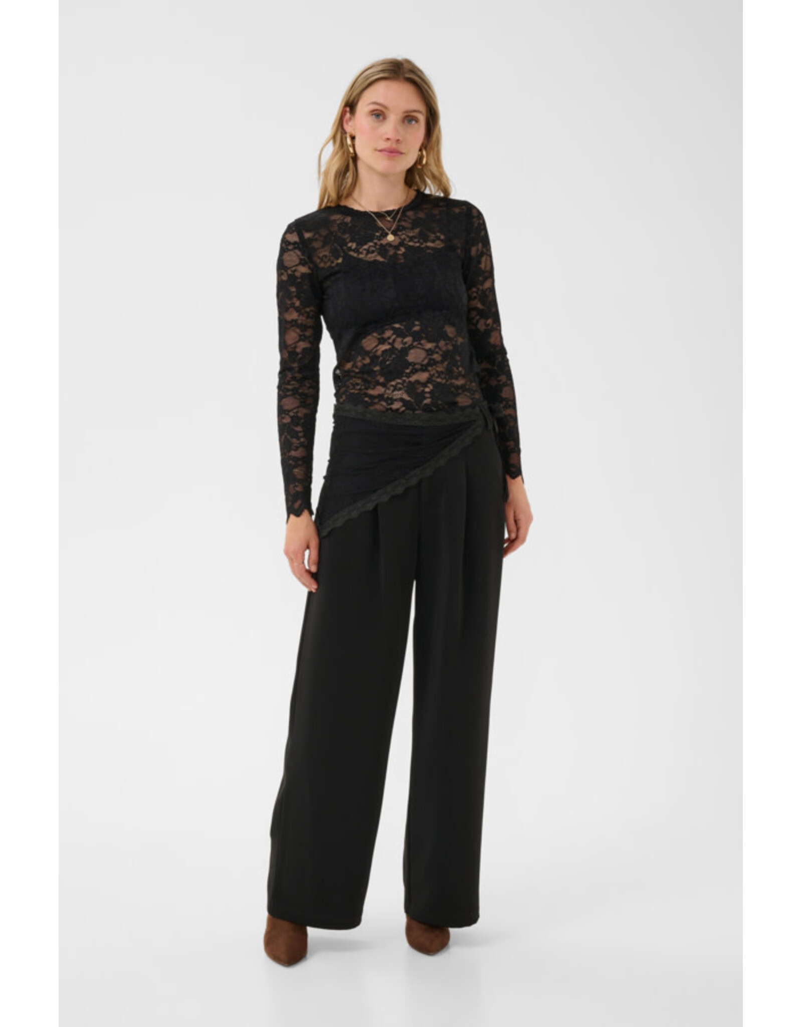 Cream Cream - Bine Lace Belt Pant (Pitch Black)