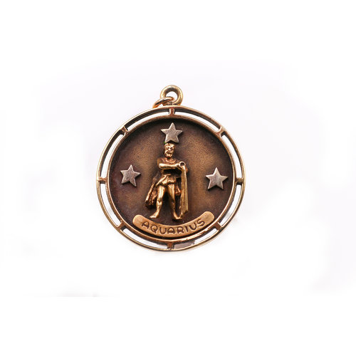 * Bold Mid Century 14k Gold Aquarius Medallion * Bold Mid Century 14k Gold Aquarius Medallion