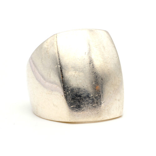 * Minimalist Sterling Ring (9) * Minimalist Sterling Ring (9)