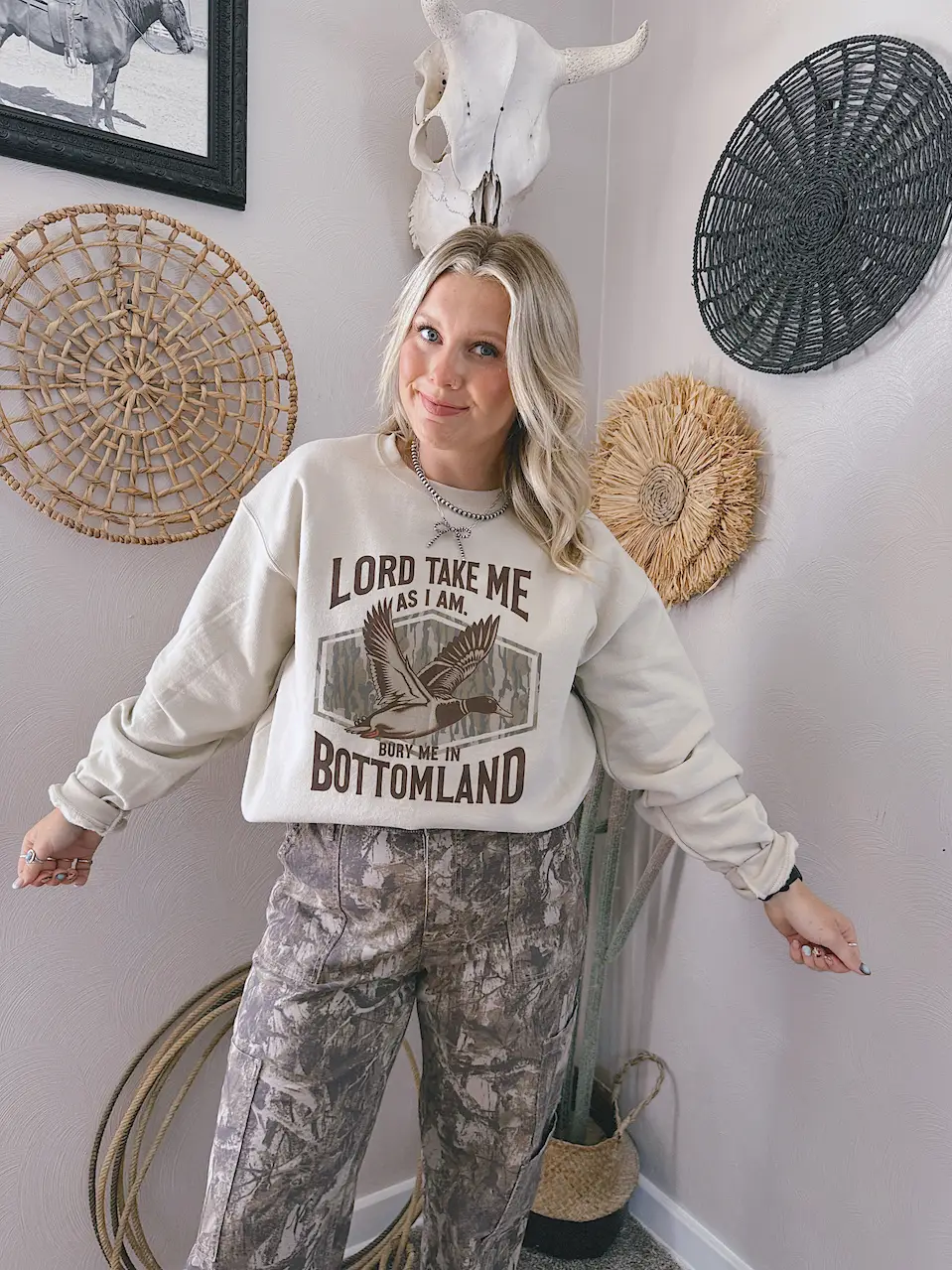 The Walking A Bury Me in the Bottomland Sweatshirt ||