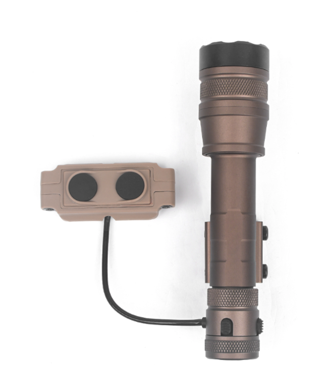 Tacical Full Length Flashlight with pressure (1300lm) FDE