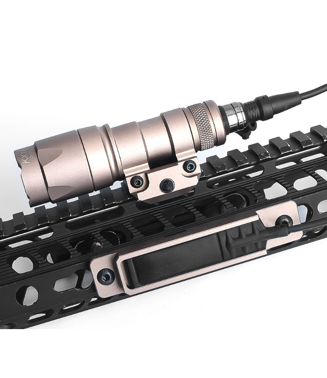 M LOK & Keymod CNC Aluminum For Flashlight Pressure Pad (Dark Earth)
