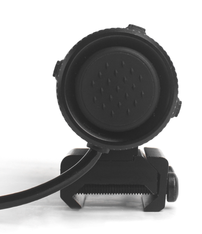 Tacical Full Length Flashlight with pressure (1300lm) Black