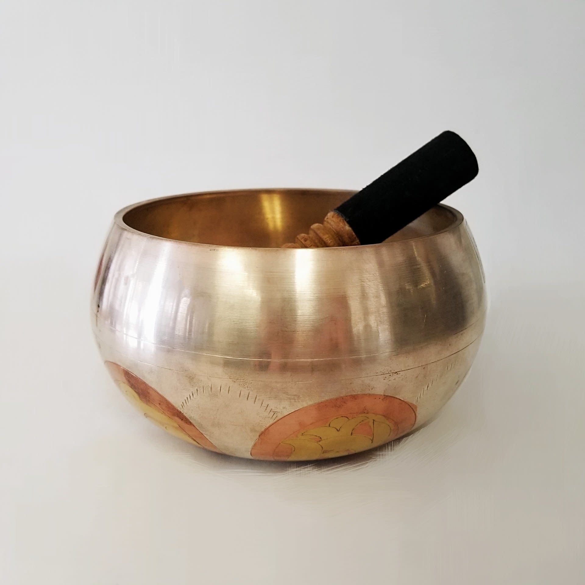 Singing Bowl | Hand Carved Om Mane Padme | Extra Large-1