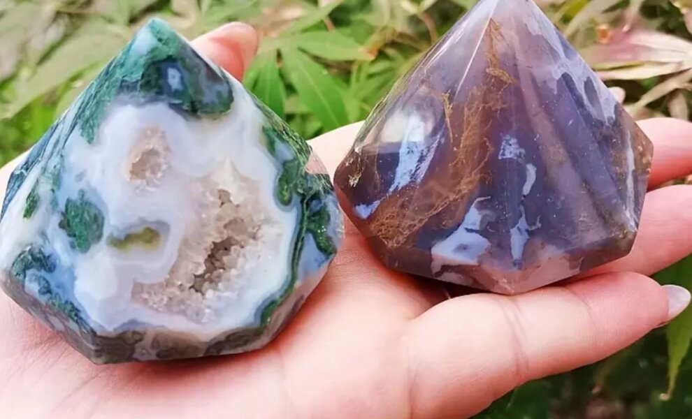 Spiritual Significance of Crystal Carvings