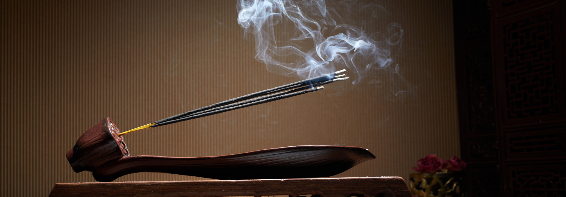 How to Burn Incense Sticks the Right Way?
