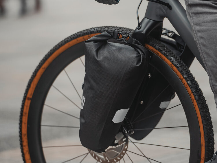 Topeak Topeak QR Fork Drybag 5.8L Bolt-on