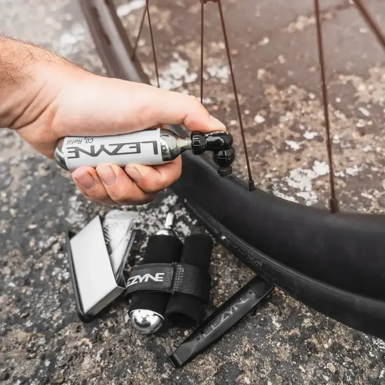 Lezyne Lezyne, CO2 Twin Speed Drive, CO2 Inflator, Threaded, Presta, Schrader, Black, 1x16g