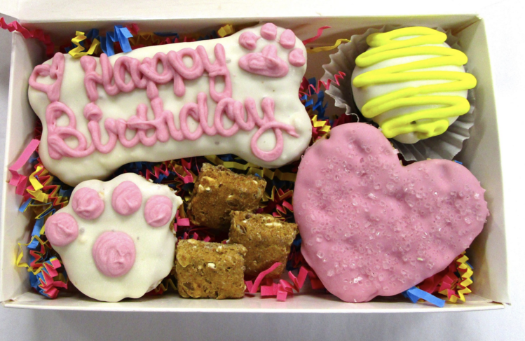 The Barkery The Barkery - Happy Birthday BOX - Pink