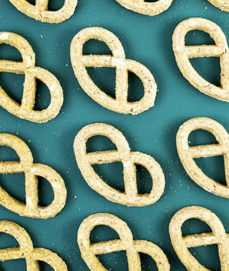 Winnie Lou Winnie Lou - Organic Greens & Cheddar Pretzel - 4oz