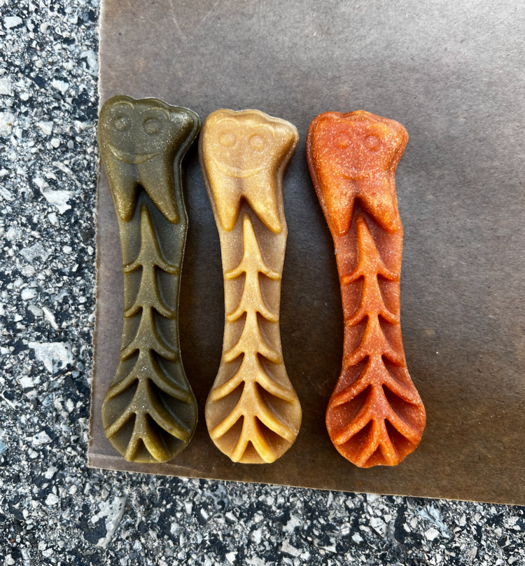 Whimzees Whimzee - Brushzee - Small