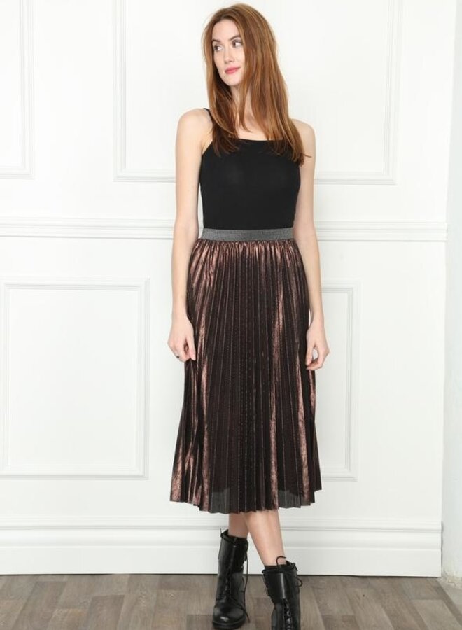 Zero Degrees Celsius- Metallic Pleated Skirt- Brown