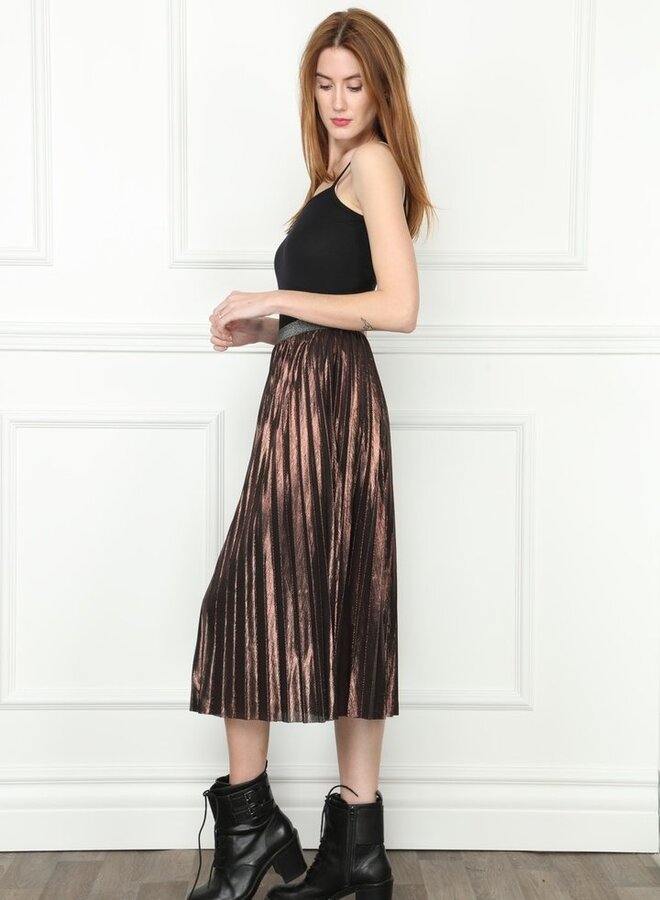 Zero Degrees Celsius- Metallic Pleated Skirt- Brown