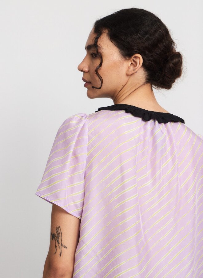 Raquel Allegra- Lilakoi Ruffle Blouse- Lavender Zebra