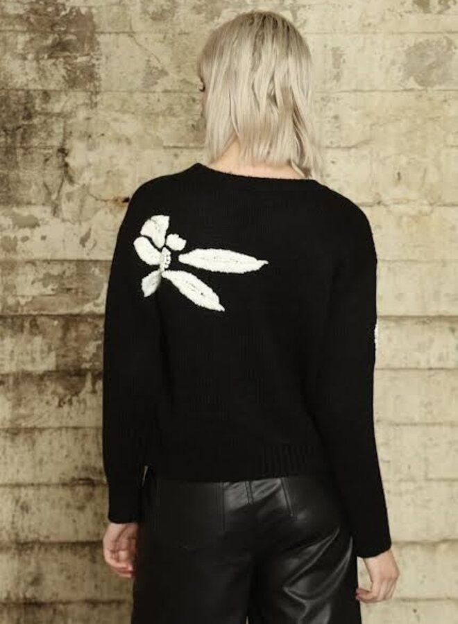 Zero Degrees Celsius- 3D Floral Sweater- Black/Ivory