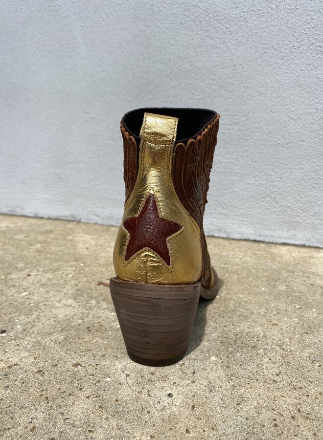 Italian Cowboy- Kanti- Metallic Gold