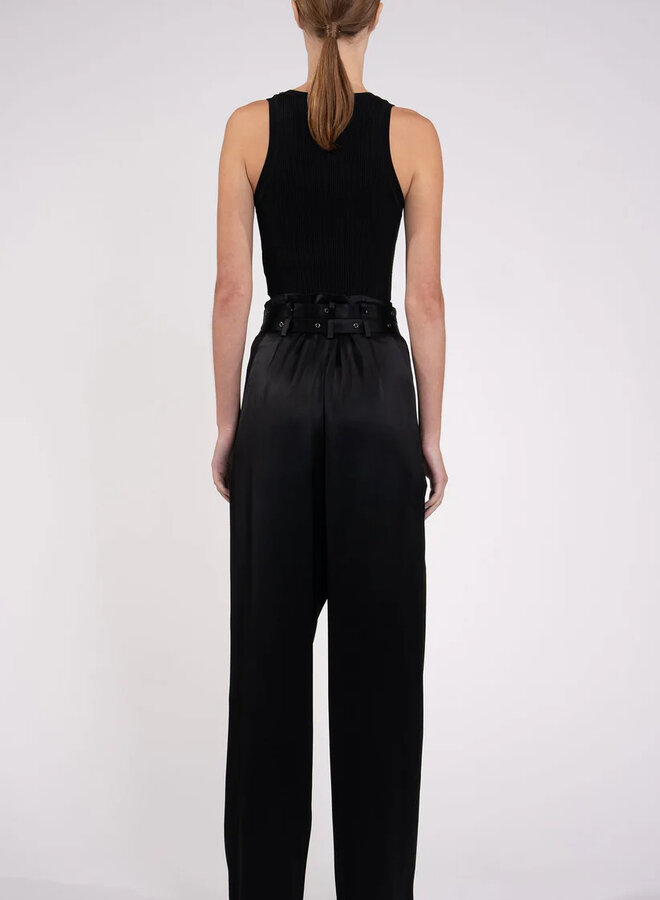 Nonchalant- Eve Crop- Black